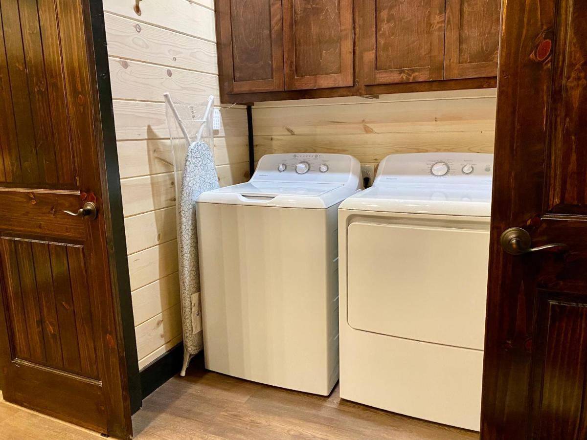 New Luxury Cabin, Hot Tub, Forest Views,Hotel Style Amenities Broken Bow Εξωτερικό φωτογραφία