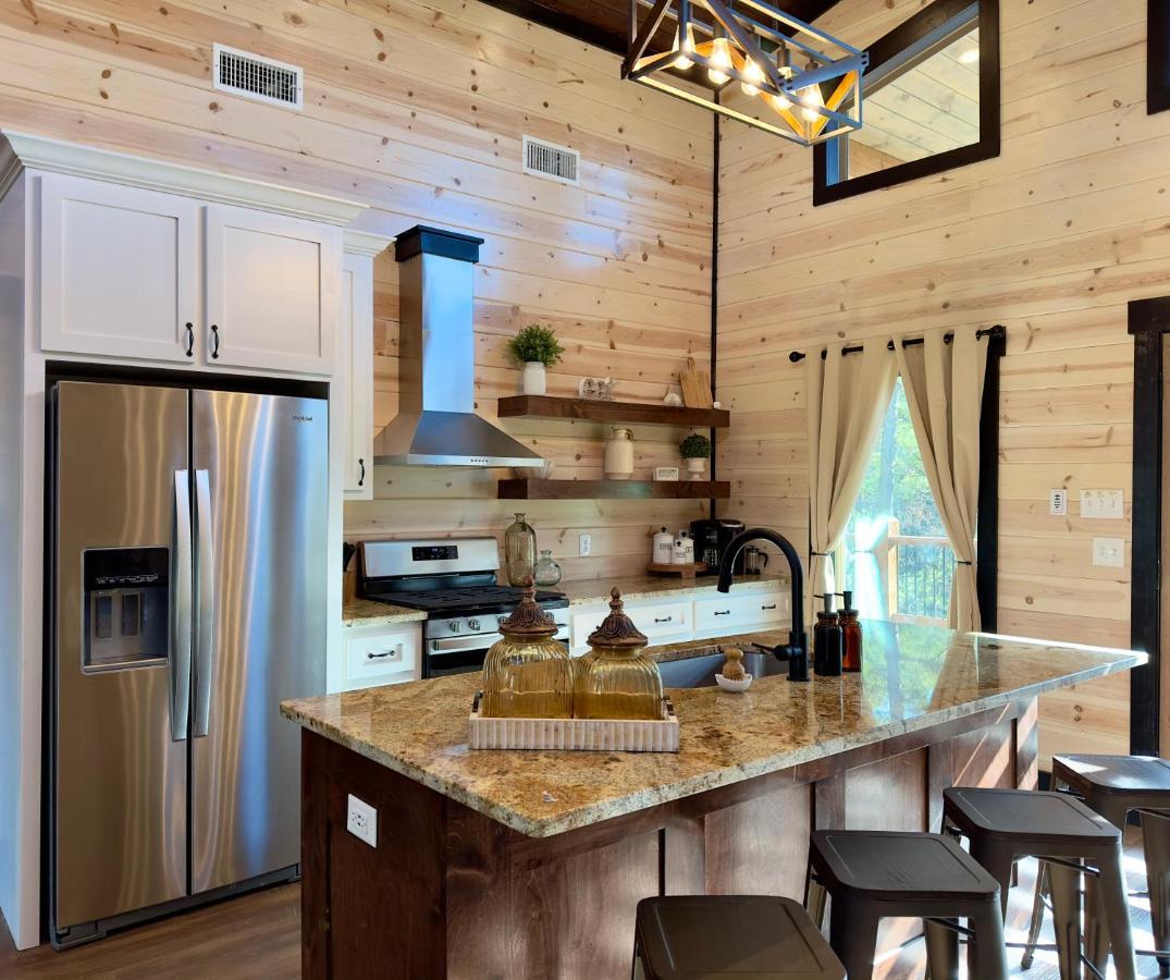 New Luxury Cabin, Hot Tub, Forest Views,Hotel Style Amenities Broken Bow Εξωτερικό φωτογραφία