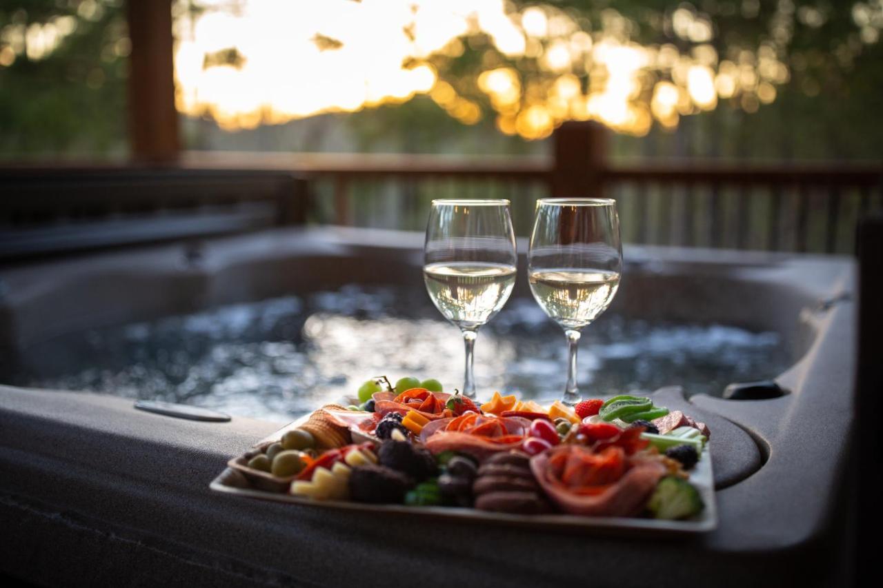 New Luxury Cabin, Hot Tub, Forest Views,Hotel Style Amenities Broken Bow Εξωτερικό φωτογραφία