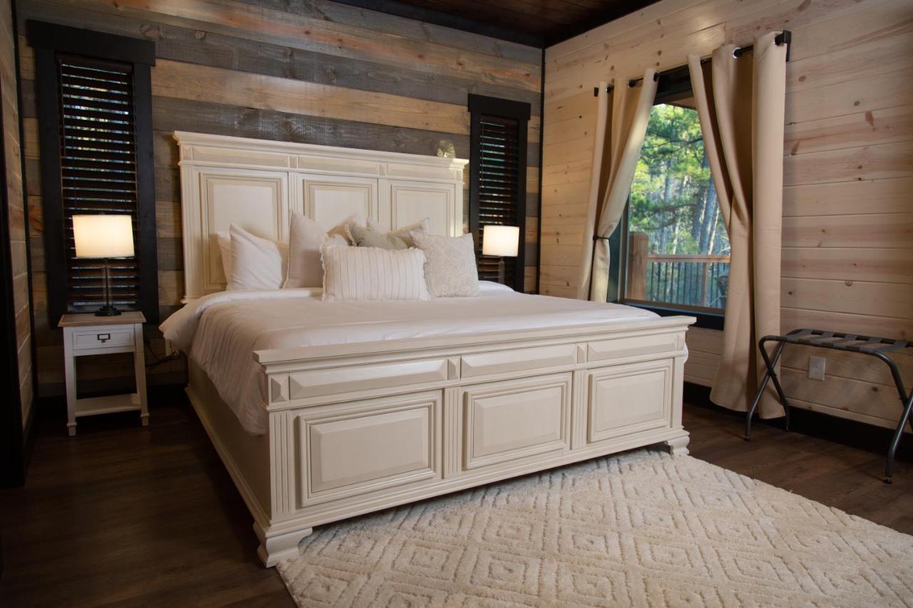 New Luxury Cabin, Hot Tub, Forest Views,Hotel Style Amenities Broken Bow Εξωτερικό φωτογραφία