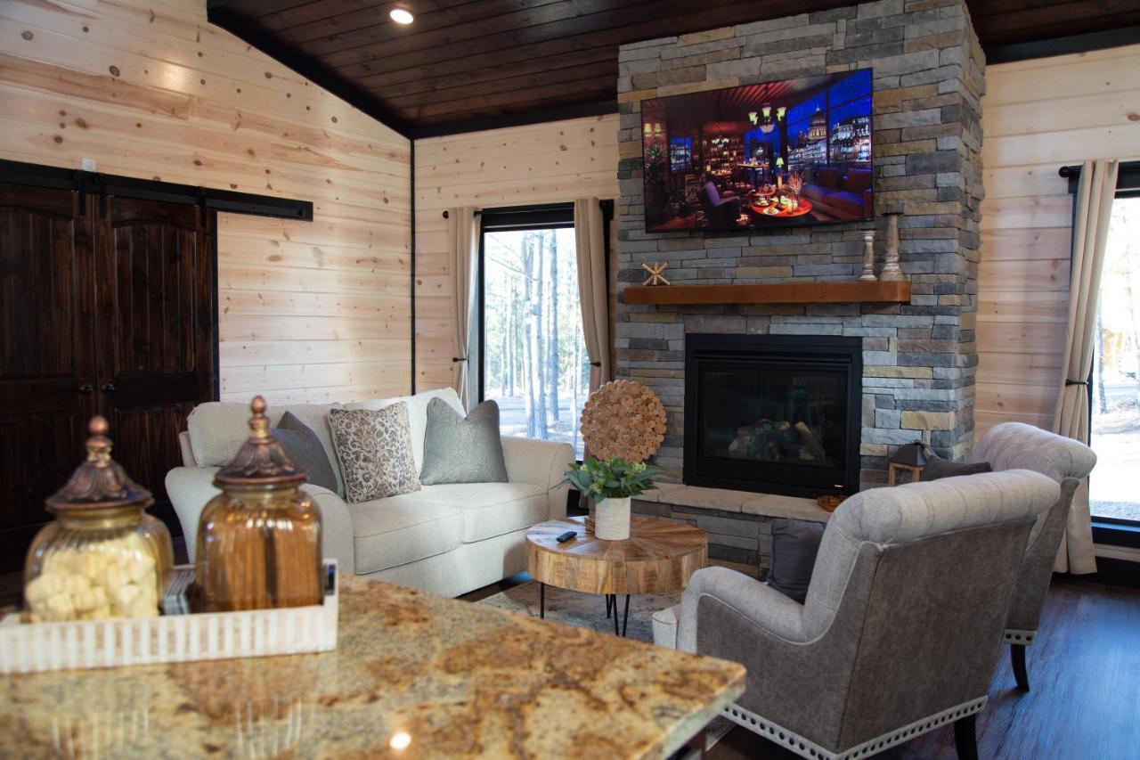New Luxury Cabin, Hot Tub, Forest Views,Hotel Style Amenities Broken Bow Εξωτερικό φωτογραφία