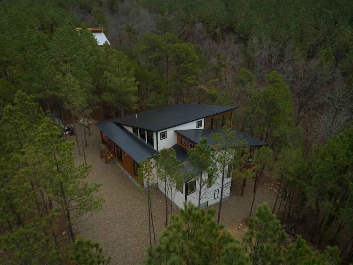 New Luxury Cabin, Hot Tub, Forest Views,Hotel Style Amenities Broken Bow Εξωτερικό φωτογραφία