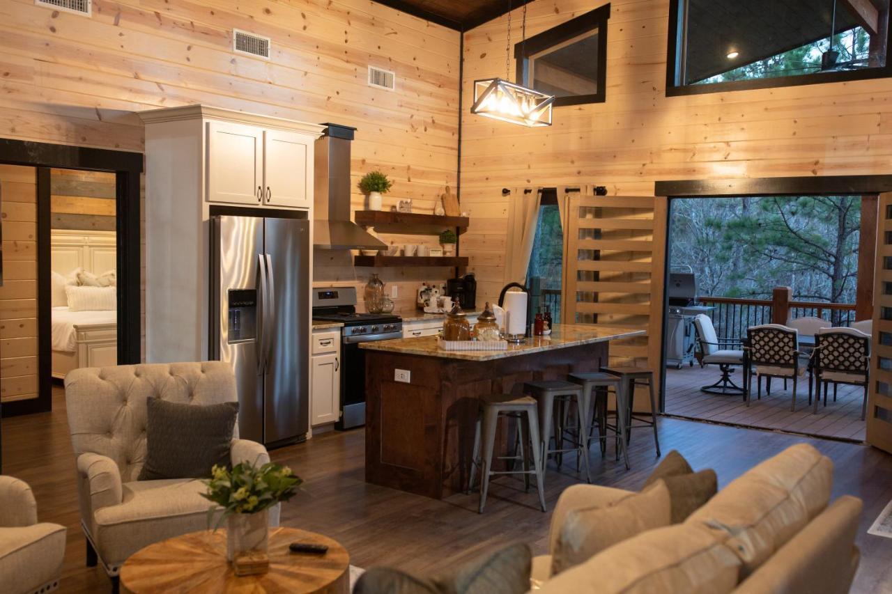 New Luxury Cabin, Hot Tub, Forest Views,Hotel Style Amenities Broken Bow Εξωτερικό φωτογραφία