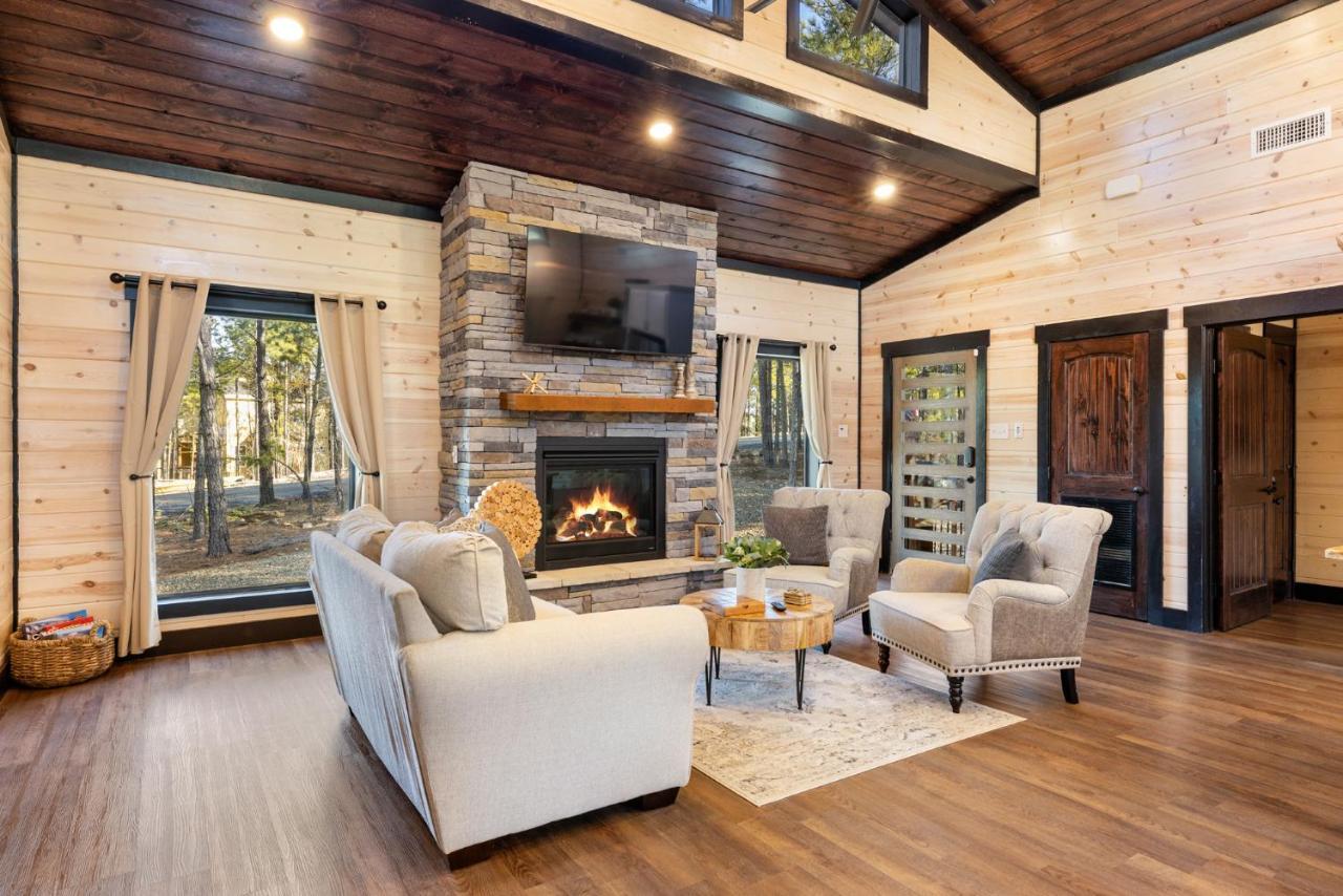 New Luxury Cabin, Hot Tub, Forest Views,Hotel Style Amenities Broken Bow Εξωτερικό φωτογραφία
