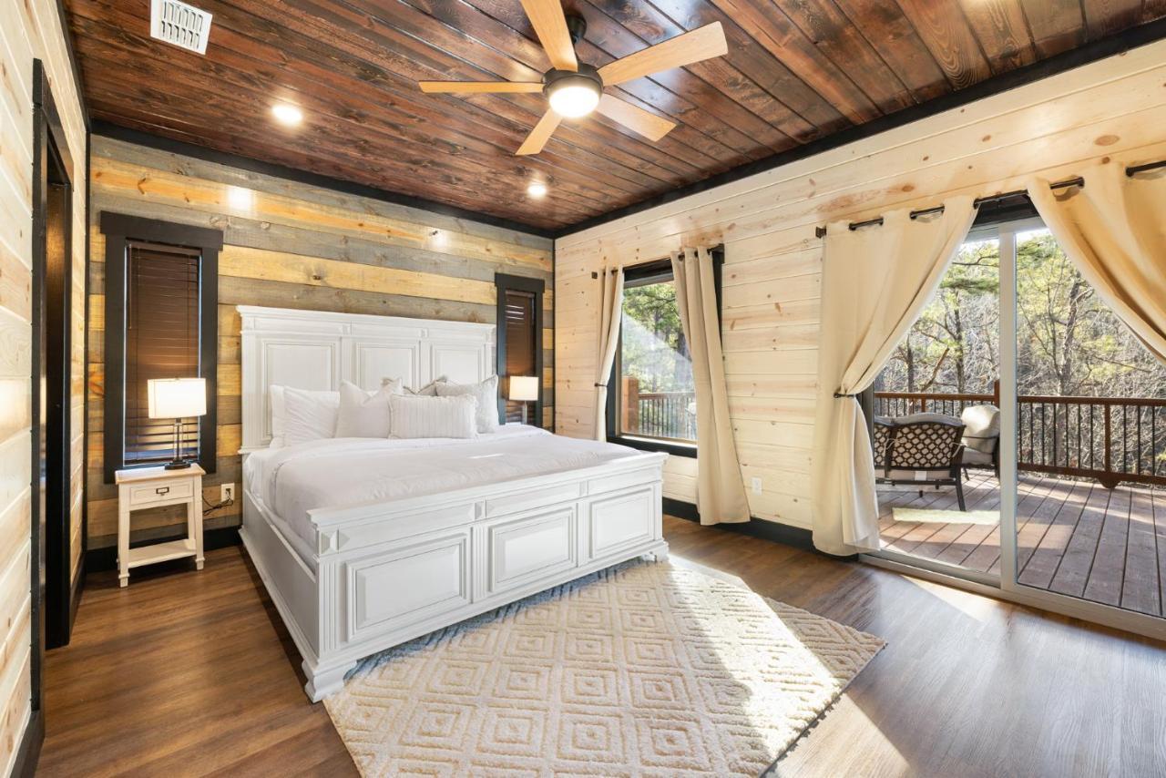 New Luxury Cabin, Hot Tub, Forest Views,Hotel Style Amenities Broken Bow Εξωτερικό φωτογραφία